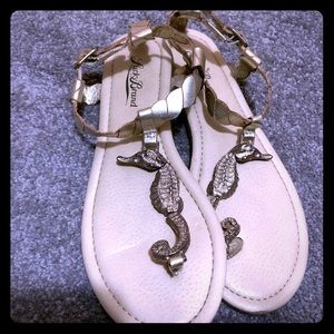 Lucky sea horse sandal